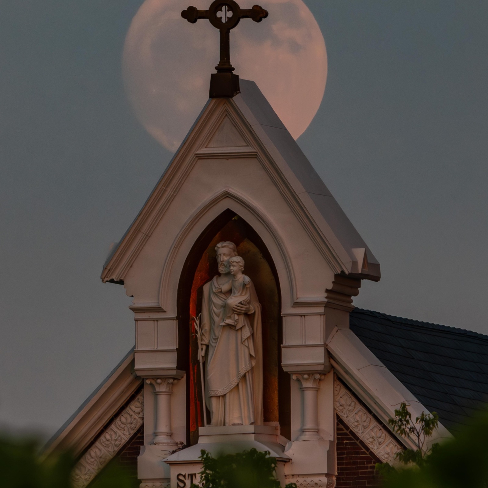 St. Edward Catholic Church, Louisville, Kentucky, image size:1600x1600